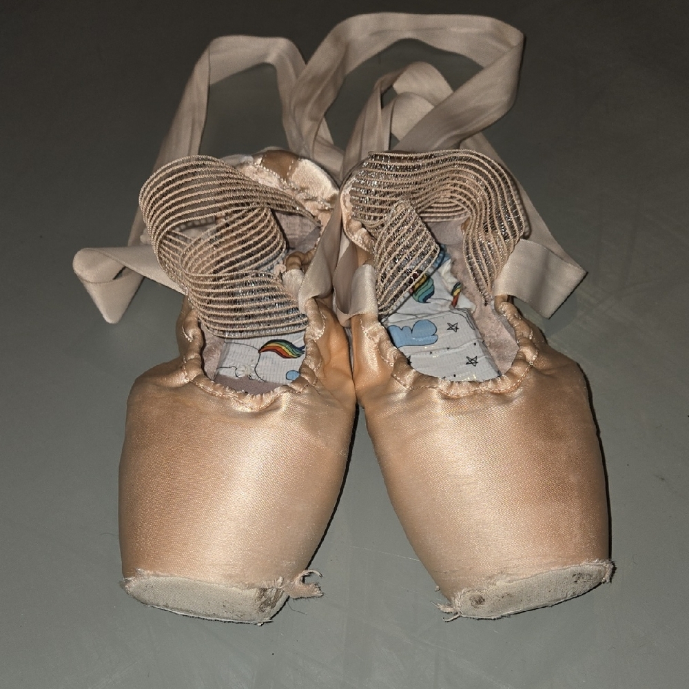 Satin Ballet Pointe Shoes